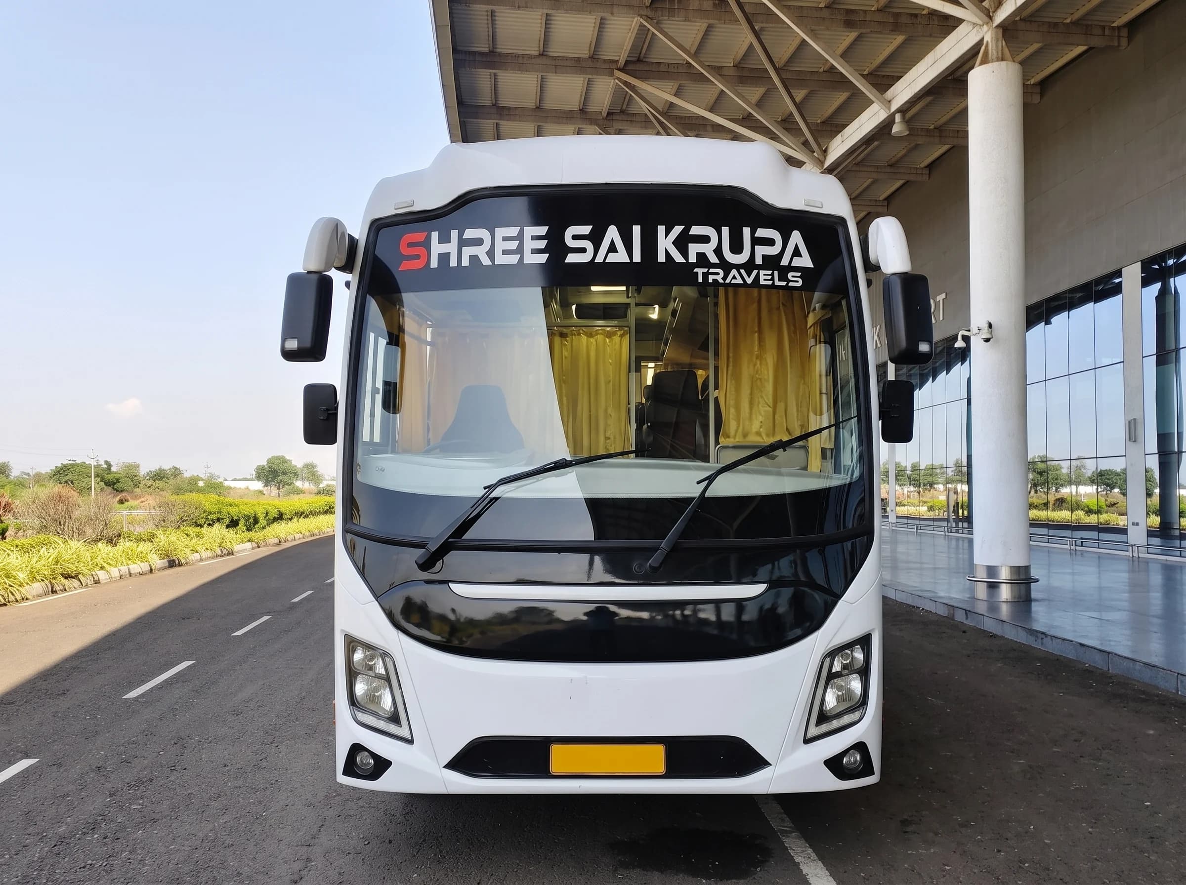 Shirdi group bus travel